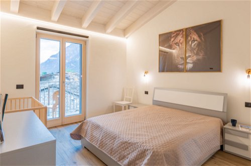 Foto 17 - Appartamento con 3 camere da letto a Verceia con giardino e vista sulle montagne
