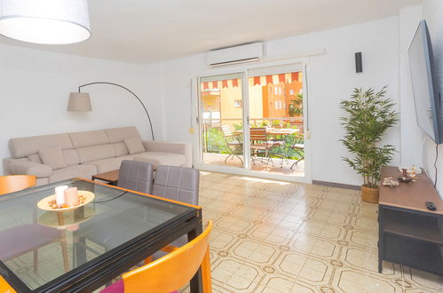 Photo 8 - 3 bedroom Apartment in Santa Susanna with swimming pool and garden