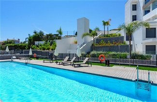 Foto 1 - Apartamento de 3 quartos em Estepona com piscina e vistas do mar