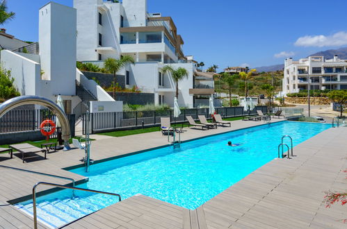 Photo 22 - Appartement de 3 chambres à Estepona avec piscine et vues à la mer