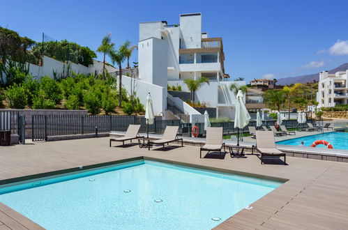 Photo 21 - Appartement de 3 chambres à Estepona avec piscine et vues à la mer