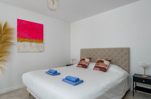 Foto 14 - Appartamento con 3 camere da letto a Estepona con piscina e vista mare