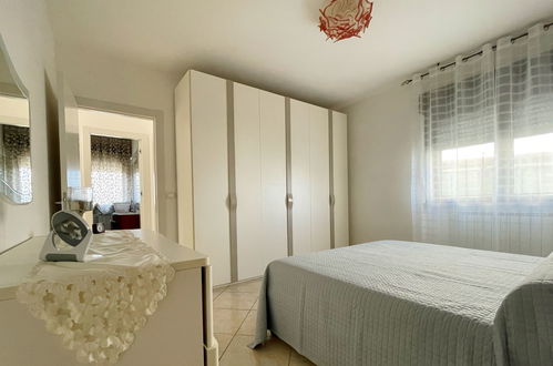 Photo 12 - 2 bedroom Apartment in Petacciato with garden and sea view