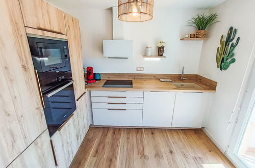 Photo 14 - 1 bedroom Apartment in Fréjus with terrace
