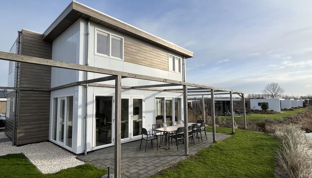Maison de 6 chambres à Hellevoetsluis avec terrasse - Photo 3