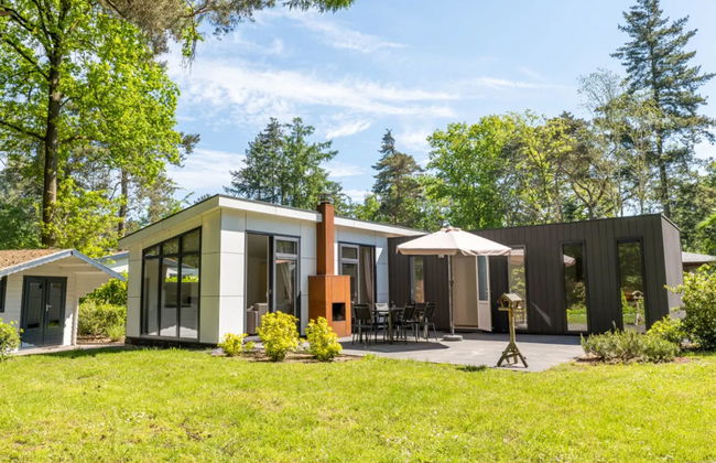 Casa de 4 quartos em Susteren com piscina e terraço - Foto 1
