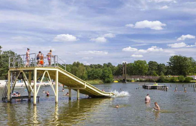 Casa de 4 quartos em Mol com piscina e terraço - Foto 10