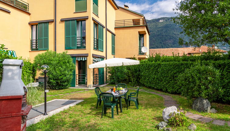 Photo 1 - Maison de 2 chambres à Gravedona ed Uniti avec jardin et vues sur la montagne