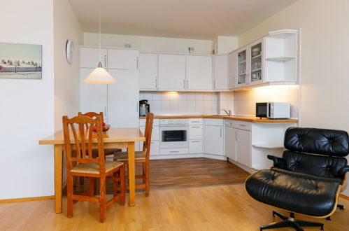 Foto 10 - Appartamento con 1 camera da letto a Zinnowitz con vista mare