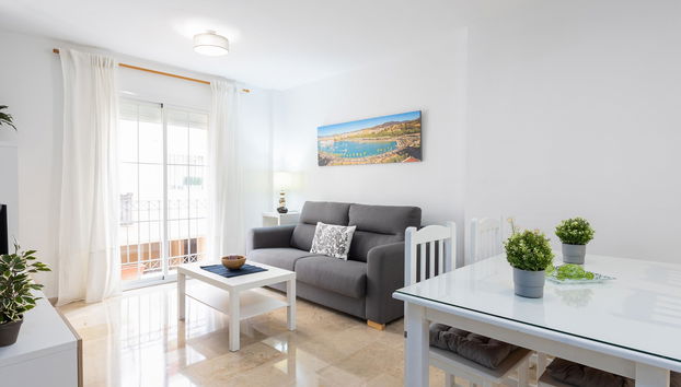 Capuchinos French Balconies - Photo 2