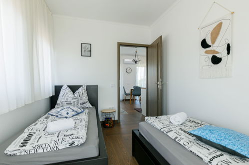 Foto 7 - Apartamento de 2 habitaciones en Balatonszárszó con jardín