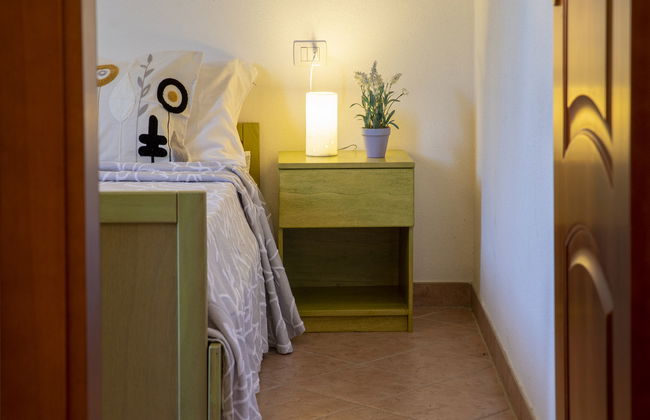 Apartamento de 3 quartos em Trinità d'Agultu e Vignola com piscina e jardim - Foto 17