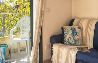 Foto 3 - Apartamento de 2 habitaciones en Trinità d'Agultu e Vignola con piscina y vistas al mar