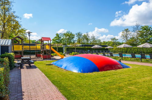 Foto 4 - Haus mit 2 Schlafzimmern in Velsen-Zuid mit schwimmbad und garten