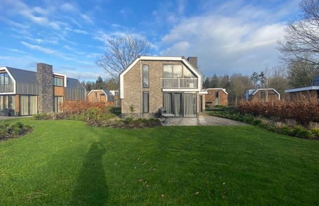 Casa de 5 quartos em Biddinghuizen com piscina e terraço - Foto 1