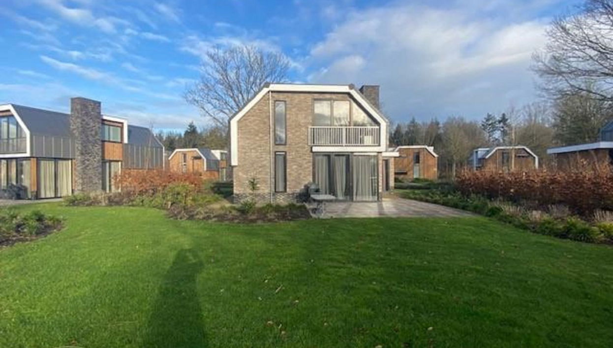 Casa de 5 quartos em Biddinghuizen com piscina e terraço - Foto 1