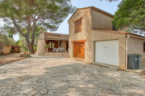 Foto 9 - Casa con 4 camere da letto a Six-Fours-les-Plages con giardino e vista mare