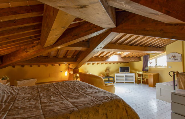 Apartamento de 4 quartos em Marliana com piscina e jardim - Foto 5