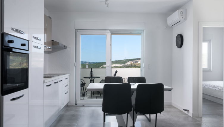 Foto 1 - Apartment mit 2 Schlafzimmern in Trogir mit blick aufs meer