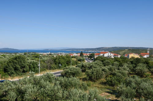 Foto 3 - Apartamento de 2 habitaciones en Trogir con vistas al mar