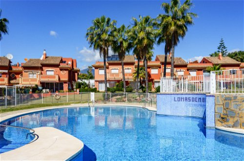 Foto 1 - Casa de 3 quartos em Estepona com piscina e vistas do mar