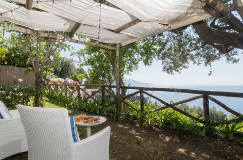 Foto 5 - Appartamento con 2 camere da letto a Massa Lubrense con giardino e vista mare