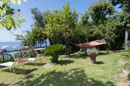 Photo 19 - 2 bedroom Apartment in Massa Lubrense with garden and sea view