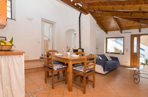 Photo 6 - 2 bedroom Apartment in Massa Lubrense with garden and terrace