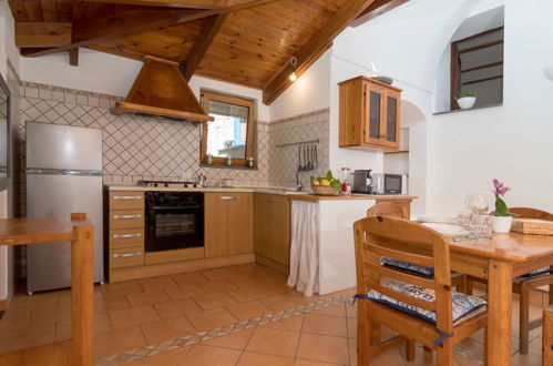 Photo 9 - 2 bedroom Apartment in Massa Lubrense with garden and terrace