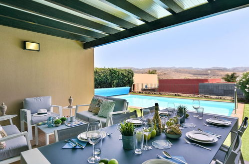 Photo 2 - Maison de 2 chambres à San Bartolomé de Tirajana avec piscine privée et vues à la mer