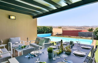 Photo 2 - Maison de 2 chambres à San Bartolomé de Tirajana avec piscine privée et vues à la mer