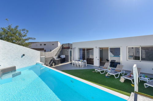 Foto 26 - Casa con 3 camere da letto a Spagna con piscina privata e giardino