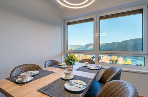 Foto 3 - Appartamento con 2 camere da letto a Treffen am Ossiacher See con vista sulle montagne