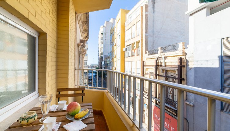 Foto 1 - Apartamento de 2 habitaciones en Almería con vistas al mar