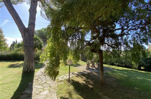 Foto 52 - Casa de 4 habitaciones en Casale Marittimo con jardín y terraza