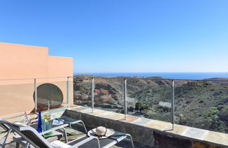 Photo 3 - Maison de 3 chambres à San Bartolomé de Tirajana avec piscine et vues à la mer