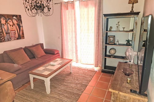 Photo 8 - 1 bedroom House in Roquebrune-sur-Argens with private pool and garden