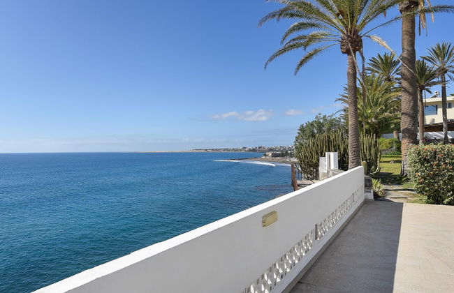 2 bedroom Apartment in San Bartolomé de Tirajana with swimming pool and terrace - Photo 20