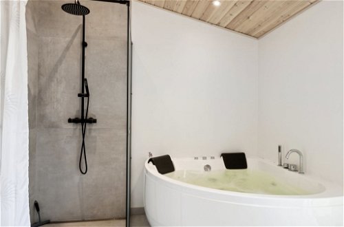 Foto 13 - Casa con 5 camere da letto a Nykøbing Sj con terrazza e vasca idromassaggio