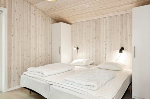 Photo 16 - Maison de 5 chambres à Nykøbing Sj avec terrasse et bain à remous