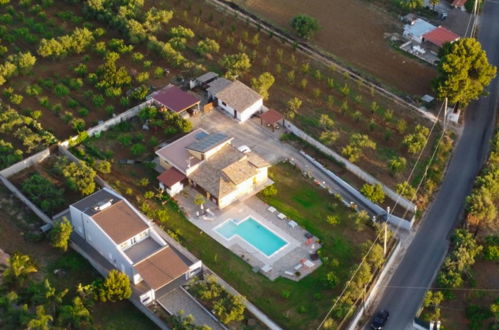 Photo 2 - Maison de 2 chambres à Partinico avec piscine privée et jardin