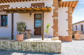 Photo 1 - Appartement de 2 chambres à Guardistallo avec piscine et jardin