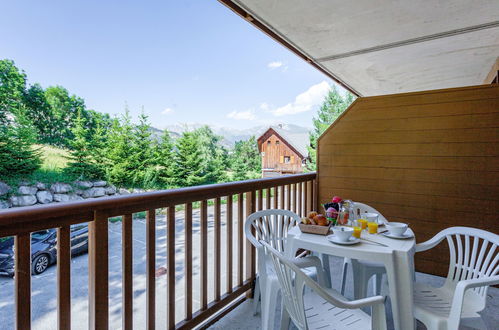 Photo 4 - Appartement de 1 chambre à Saint-Pancrace avec piscine et vues sur la montagne