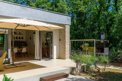 Photo 35 - Maison de 2 chambres à Umag avec piscine privée et jardin