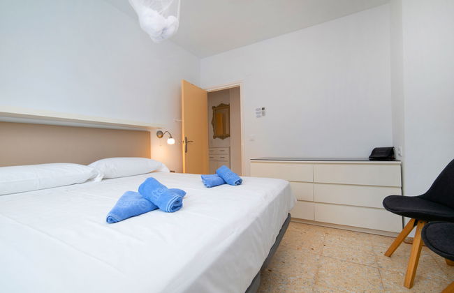 Casa de 4 quartos em Calp com piscina privada e jardim - Foto 16