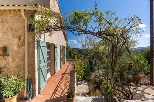 Foto 31 - Casa con 5 camere da letto a Grasse con piscina privata e terrazza