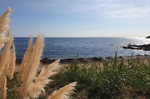 Foto 9 - Appartamento con 1 camera da letto a Ramatuelle con piscina e vista mare