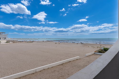 Foto 2 - Apartamento de 2 habitaciones en Le Grau-du-Roi con piscina y vistas al mar