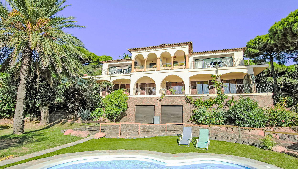 4 bedroom House in Castell-Platja d'Aro with swimming pool and garden - Photo 1