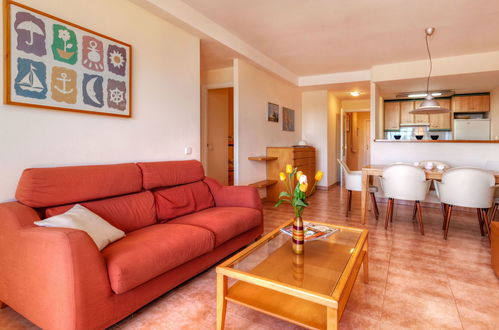 Photo 8 - 2 bedroom Apartment in Pals with swimming pool and garden